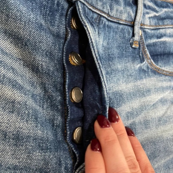 Good American Bombshell Short - Picture 7 of 8